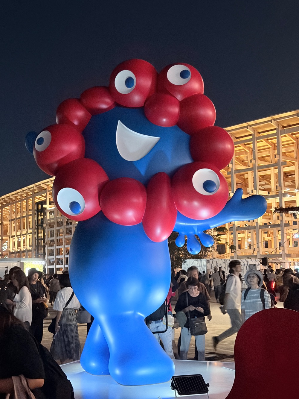 死ぬほど混んだ大阪万博旅行。言葉の力を思い知る。