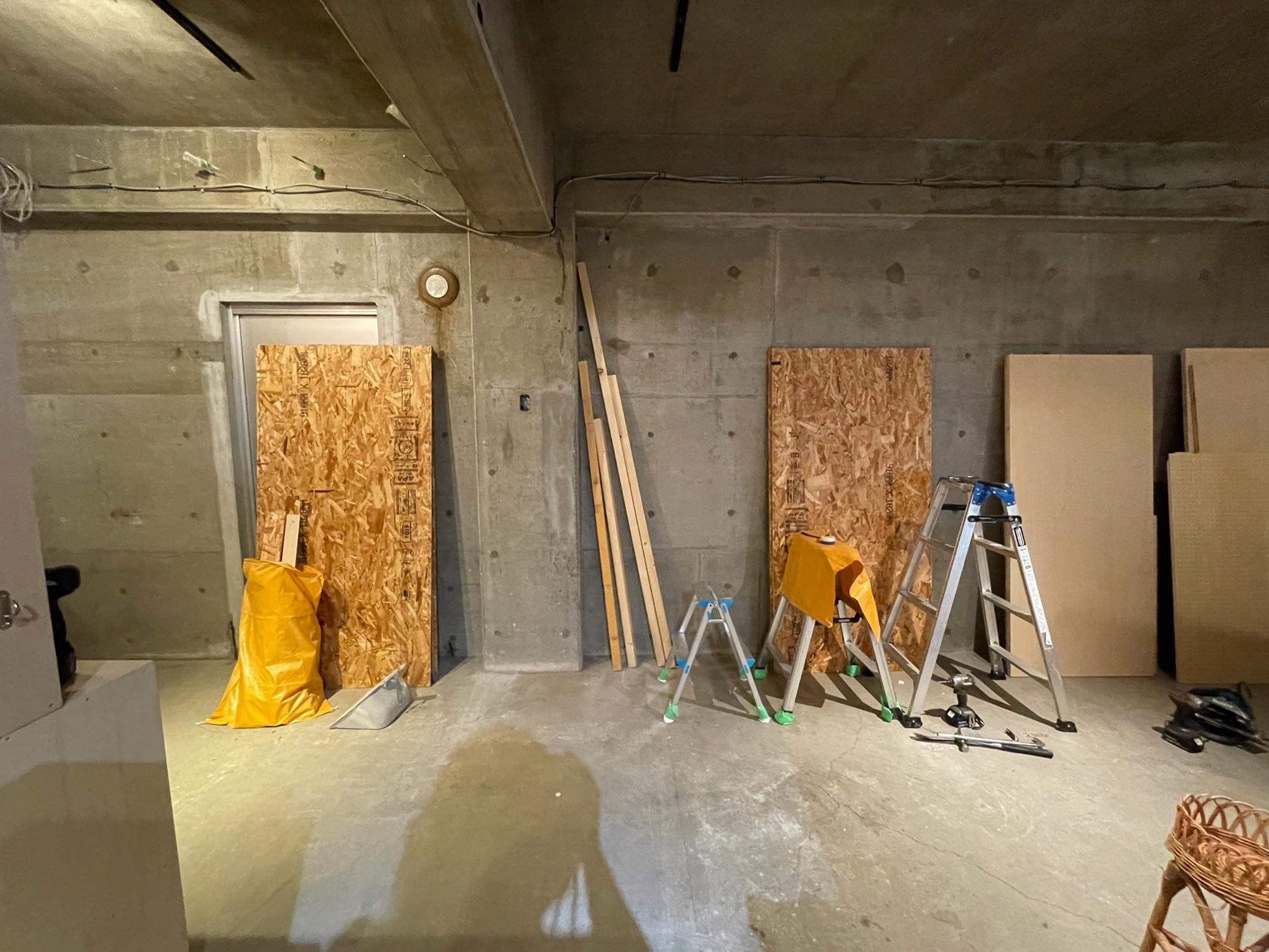 リノベスランドの裏側！倉庫を改修しました