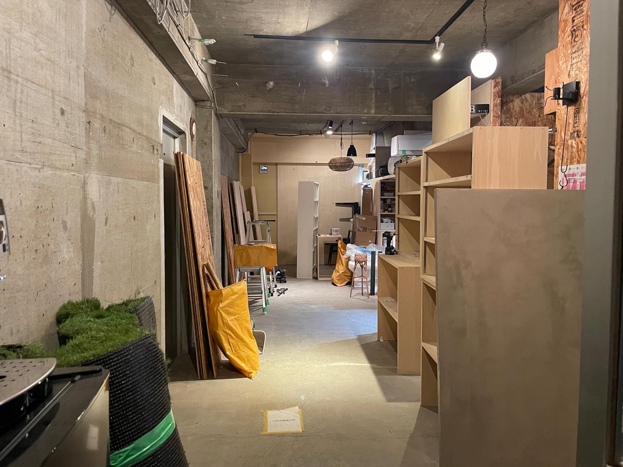 リノベスランドの裏側！倉庫を改修しました