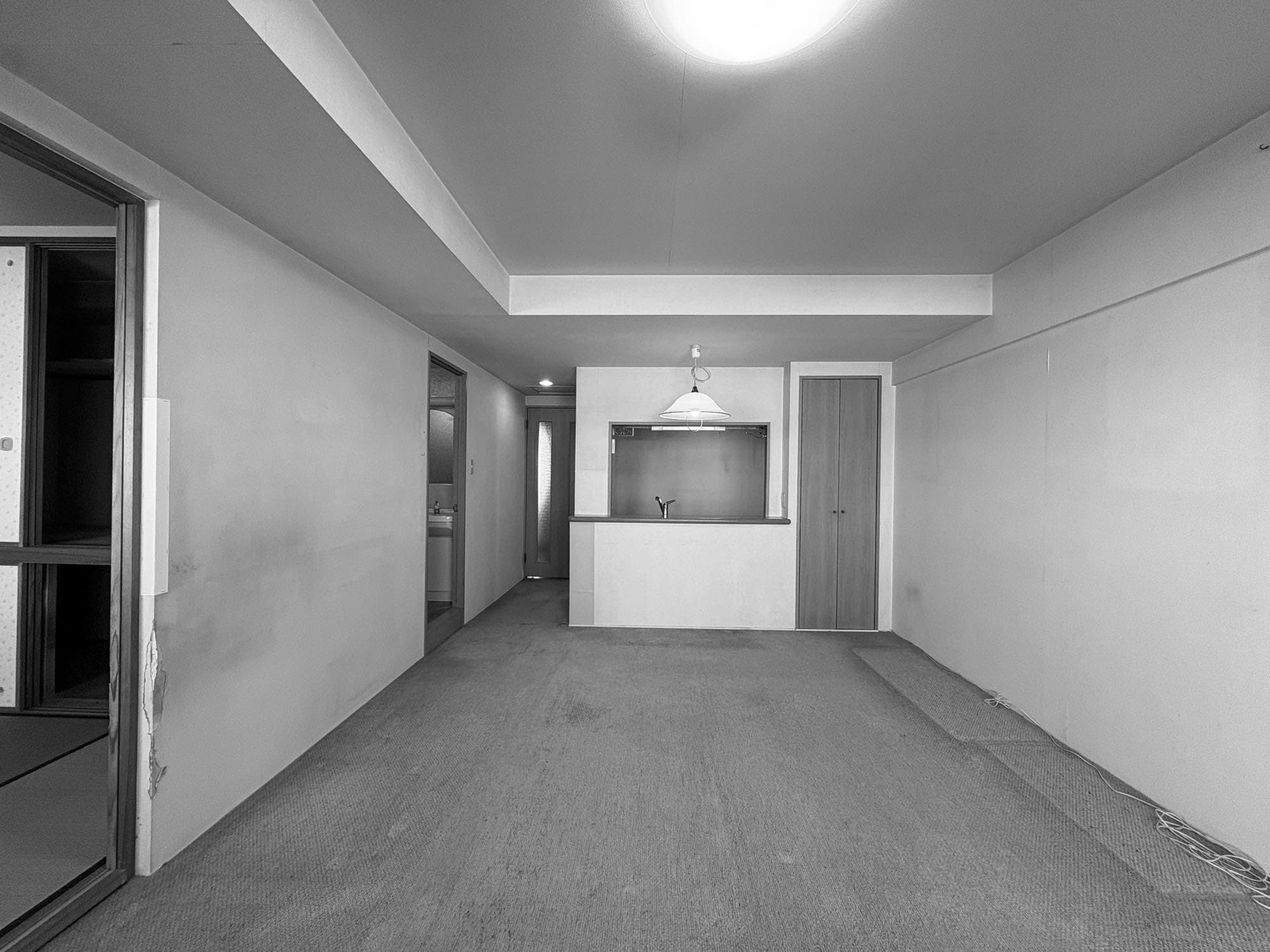 【ビフォーアフター】築28年の中古マンションリノベーションで曲線が描くあたたかい空間に大変身！心地よい「ごろんスペース」とは！？