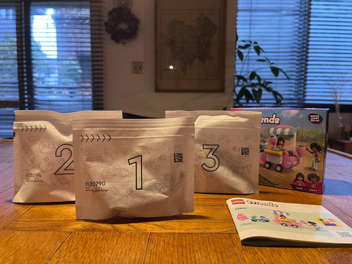 デザイナー小林の「簡単に作れるアドベントカレンダー講座２０２５」