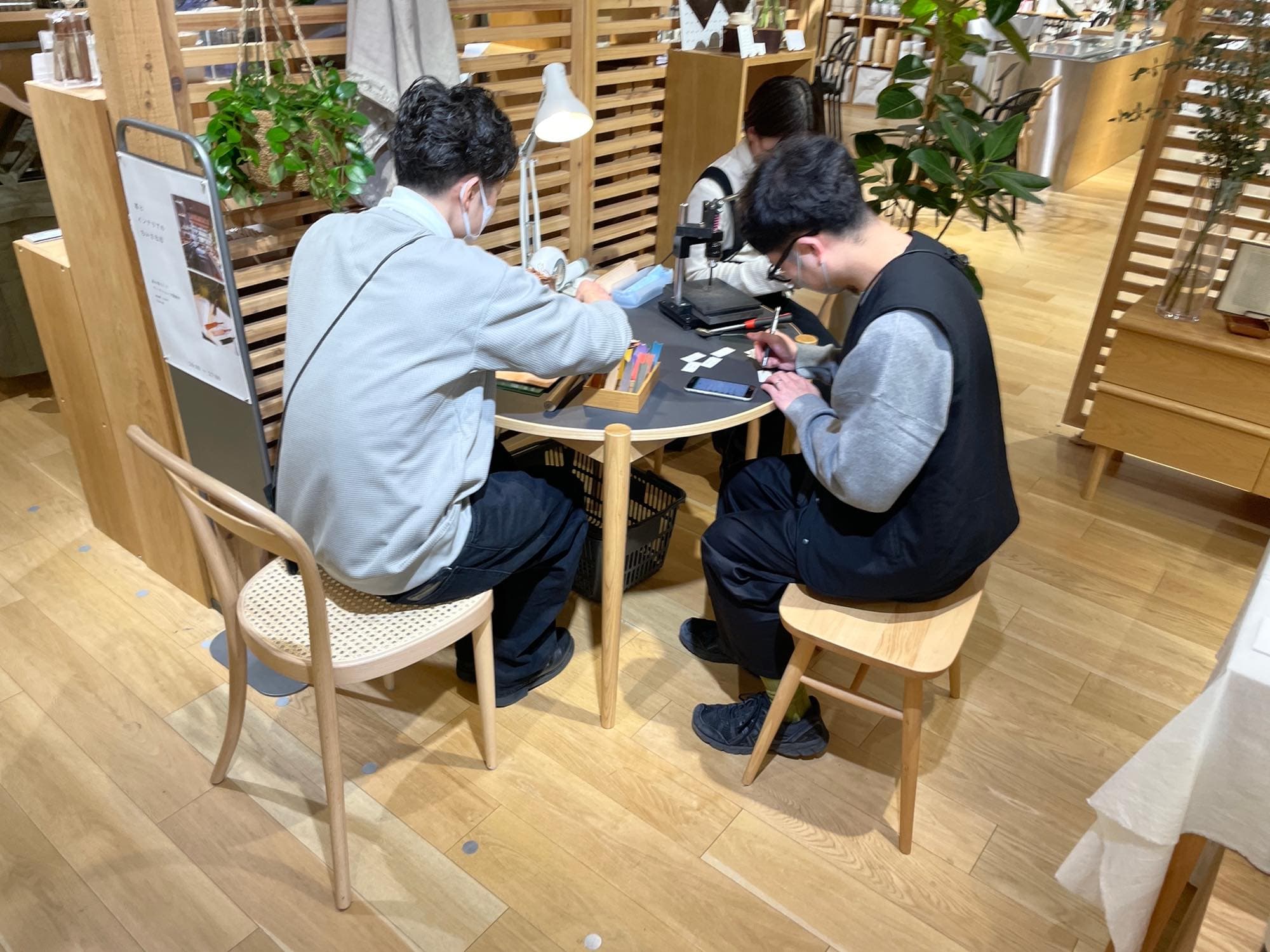 【イベントレポート】無印良品パルコ店にて「革とインテリアのちいさな市」を開催しました