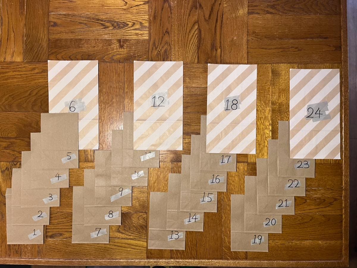 デザイナー小林の「簡単に作れるアドベントカレンダー講座２０２５」