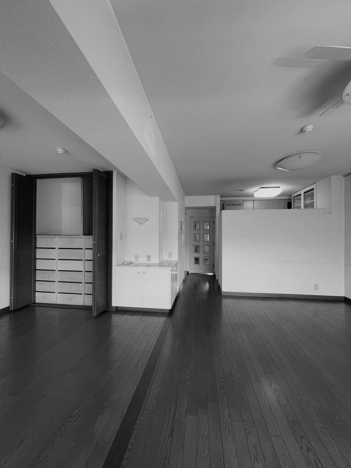 【ビフォーアフター】「まるでAesopの店舗」に暮らす。築40年の中古マンションが大変身！