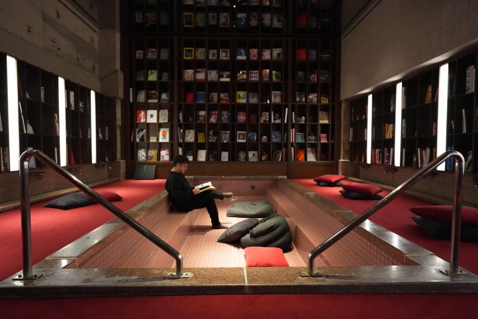 【お正月の旅】本好きの天国第二弾。念願の「松本本箱」に宿泊してきました