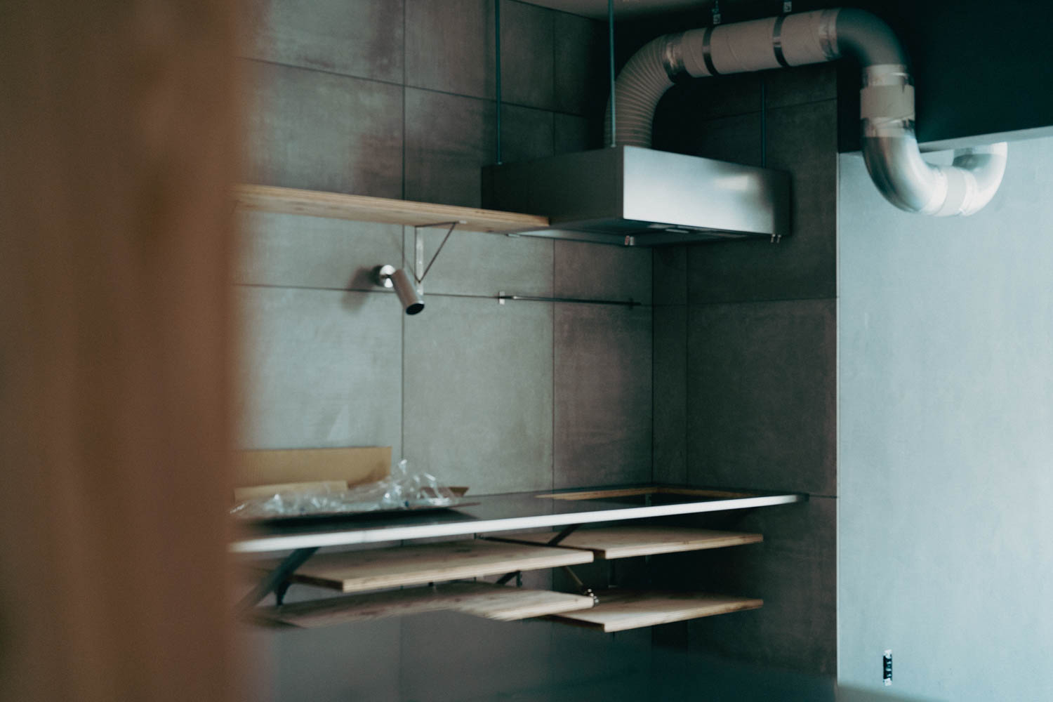 【お客様インタビュー後編】キッチンが特等席に。奥様が実感した「沈む空間」で始まる新しい日常