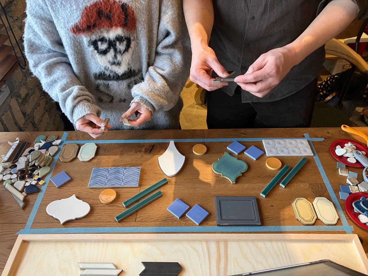 ご家族で張った世界にひとつの「オリジナル洗面タイル」