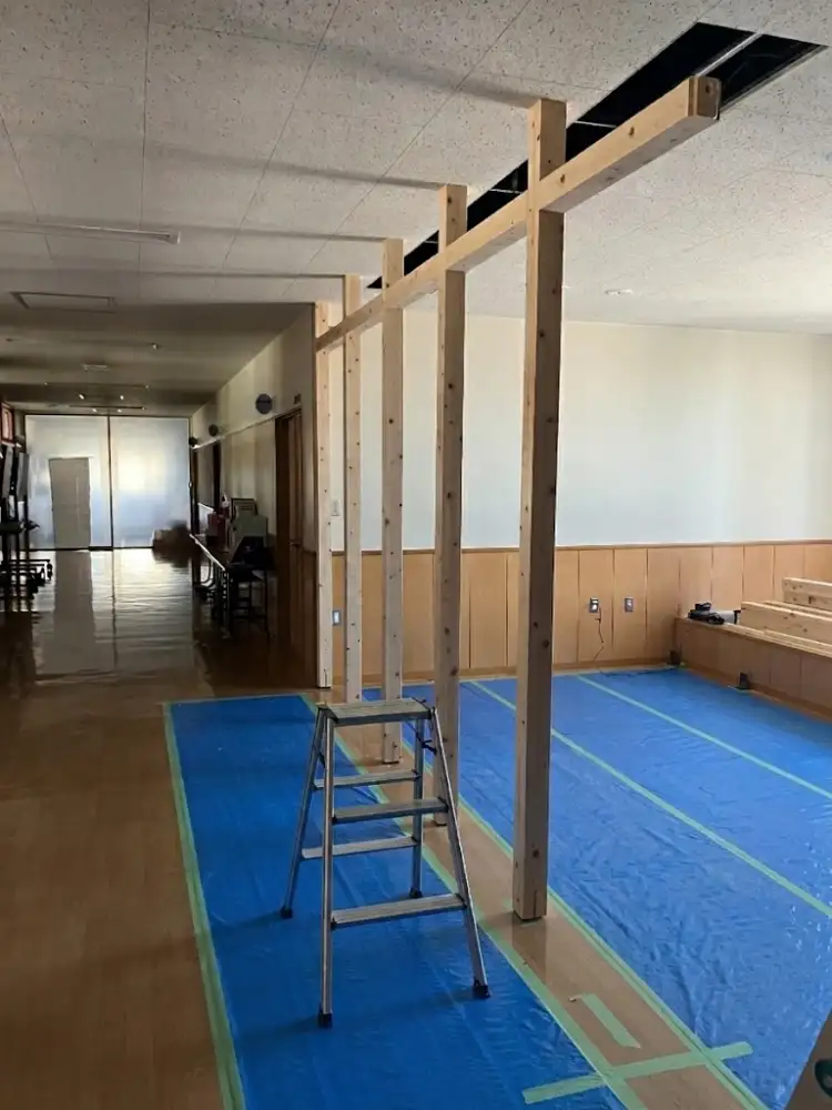柱を建てて新しい空間に