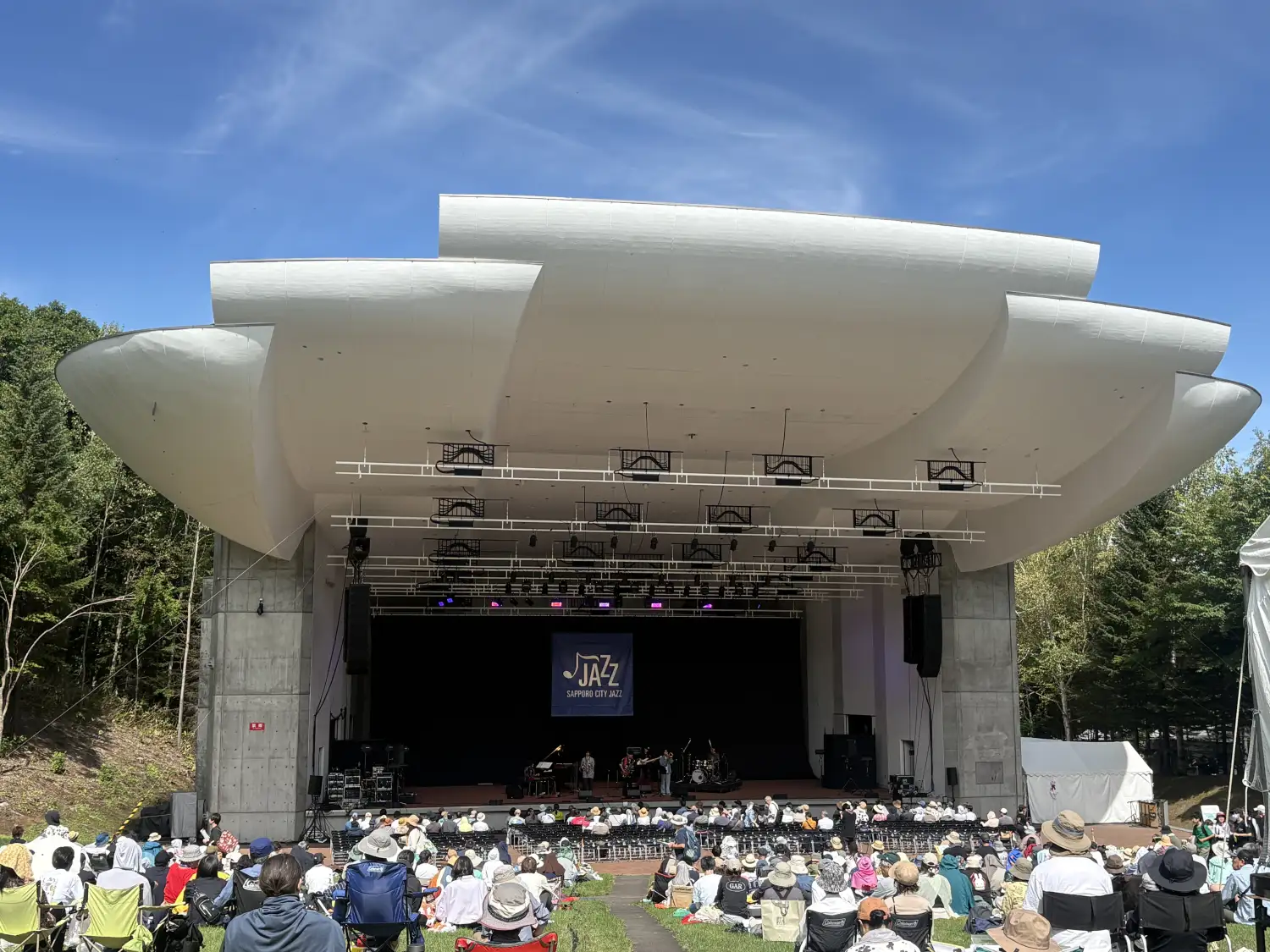 2026年夏から秋へ
